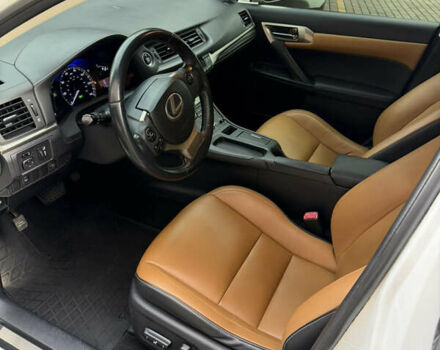 Белый Лексус СТ, объемом двигателя 1.8 л и пробегом 90 тыс. км за 14900 $, фото 7 на Automoto.ua