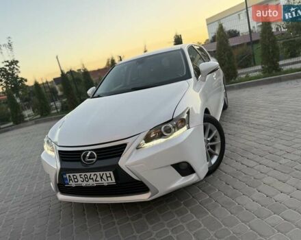 Белый Лексус СТ, объемом двигателя 1.8 л и пробегом 173 тыс. км за 13900 $, фото 1 на Automoto.ua