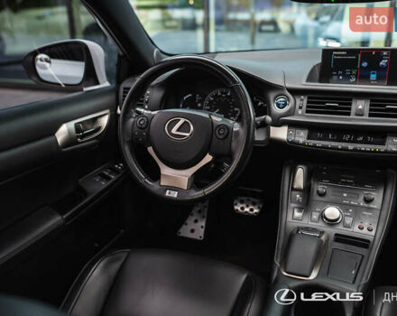 Білий Лексус СТ, об'ємом двигуна 1.8 л та пробігом 136 тис. км за 17600 $, фото 29 на Automoto.ua