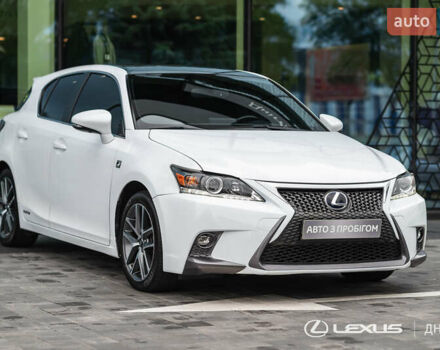 Білий Лексус СТ, об'ємом двигуна 1.8 л та пробігом 136 тис. км за 17600 $, фото 4 на Automoto.ua