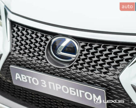 Білий Лексус СТ, об'ємом двигуна 1.8 л та пробігом 136 тис. км за 17600 $, фото 36 на Automoto.ua