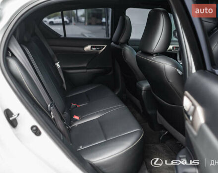 Білий Лексус СТ, об'ємом двигуна 1.8 л та пробігом 136 тис. км за 17600 $, фото 30 на Automoto.ua