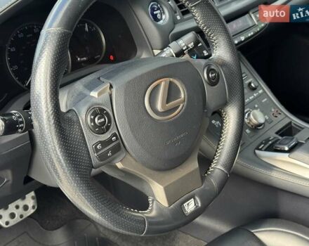 Білий Лексус СТ, об'ємом двигуна 1.8 л та пробігом 156 тис. км за 15999 $, фото 27 на Automoto.ua