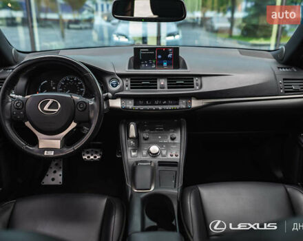 Білий Лексус СТ, об'ємом двигуна 1.8 л та пробігом 136 тис. км за 17600 $, фото 12 на Automoto.ua