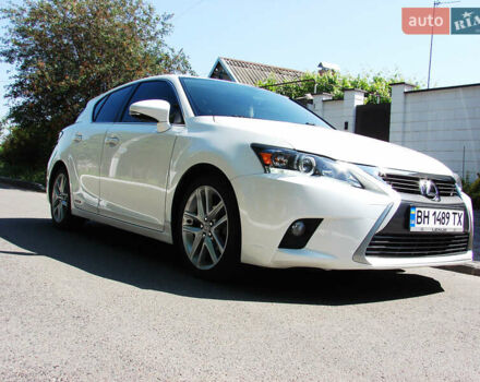 Білий Лексус СТ, об'ємом двигуна 1.8 л та пробігом 163 тис. км за 16700 $, фото 1 на Automoto.ua