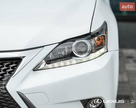 Білий Лексус СТ, об'ємом двигуна 1.8 л та пробігом 136 тис. км за 17600 $, фото 1 на Automoto.ua