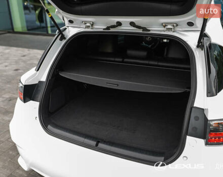 Білий Лексус СТ, об'ємом двигуна 1.8 л та пробігом 136 тис. км за 17600 $, фото 44 на Automoto.ua