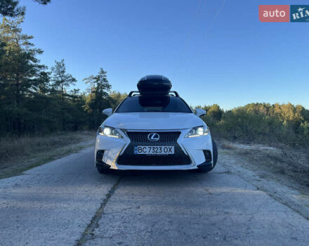 Лексус СТ 2015 в Киеве на Automoto.ua Белый Лексус СТ, объемом двигателя 1.8 л и пробегом 163 тыс. км за 17800 $, фото 1 на Automoto.ua