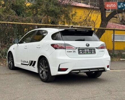 Белый Лексус СТ, объемом двигателя 1.8 л и пробегом 180 тыс. км за 14900 $, фото 7 на Automoto.ua