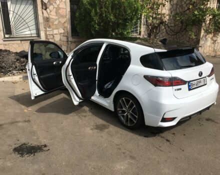 Білий Лексус СТ, об'ємом двигуна 1.8 л та пробігом 60 тис. км за 24490 $, фото 2 на Automoto.ua