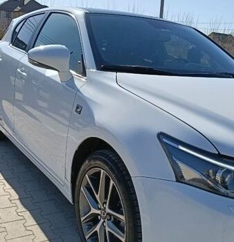 Білий Лексус СТ, об'ємом двигуна 1.8 л та пробігом 122 тис. км за 15700 $, фото 24 на Automoto.ua