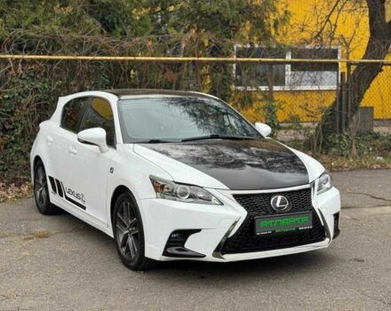 Белый Лексус СТ, объемом двигателя 1.8 л и пробегом 180 тыс. км за 14900 $, фото 1 на Automoto.ua