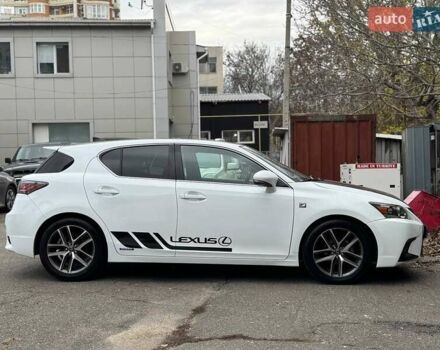 Белый Лексус СТ, объемом двигателя 1.8 л и пробегом 180 тыс. км за 14900 $, фото 5 на Automoto.ua