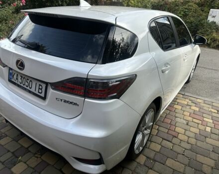 Белый Лексус СТ, объемом двигателя 1.8 л и пробегом 180 тыс. км за 14800 $, фото 1 на Automoto.ua