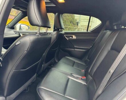 Белый Лексус СТ, объемом двигателя 1.8 л и пробегом 180 тыс. км за 14900 $, фото 15 на Automoto.ua