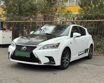 Белый Лексус СТ, объемом двигателя 1.8 л и пробегом 180 тыс. км за 14900 $, фото 3 на Automoto.ua