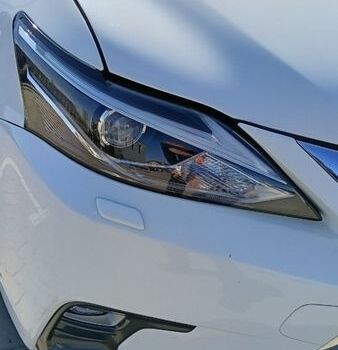 Білий Лексус СТ, об'ємом двигуна 1.8 л та пробігом 122 тис. км за 15700 $, фото 3 на Automoto.ua