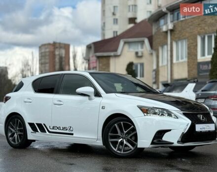 Белый Лексус СТ, объемом двигателя 1.8 л и пробегом 180 тыс. км за 14900 $, фото 15 на Automoto.ua
