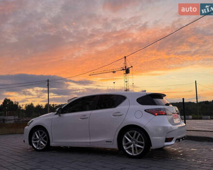 Білий Лексус СТ, об'ємом двигуна 0 л та пробігом 154 тис. км за 16700 $, фото 5 на Automoto.ua