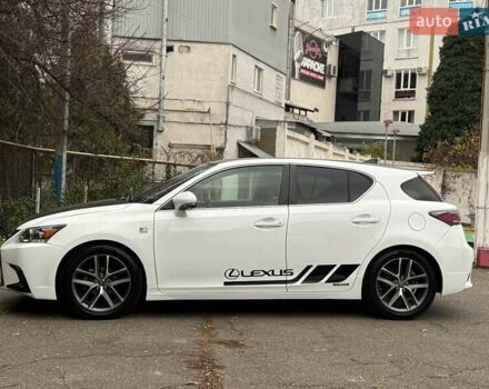 Белый Лексус СТ, объемом двигателя 1.8 л и пробегом 180 тыс. км за 14900 $, фото 4 на Automoto.ua