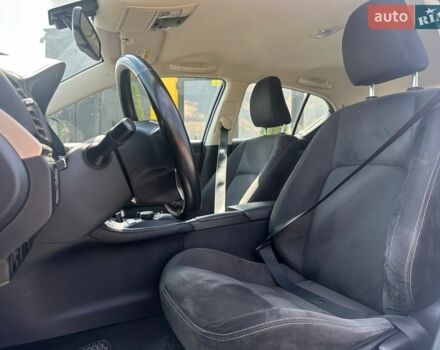 Білий Лексус СТ, об'ємом двигуна 1.8 л та пробігом 70 тис. км за 16999 $, фото 8 на Automoto.ua
