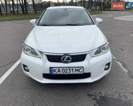 Белый Лексус СТ, объемом двигателя 1.8 л и пробегом 184 тыс. км за 11000 $, фото 1 на Automoto.ua