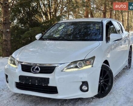 Білий Лексус СТ, об'ємом двигуна 1.8 л та пробігом 88 тис. км за 14500 $, фото 1 на Automoto.ua