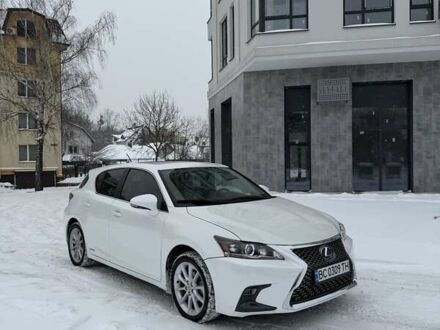Білий Лексус СТ, об'ємом двигуна 1.8 л та пробігом 130 тис. км за 13500 $, фото 1 на Automoto.ua