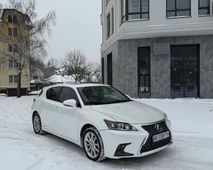 Белый Лексус СТ, объемом двигателя 1.8 л и пробегом 130 тыс. км за 13500 $, фото 1 на Automoto.ua