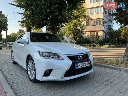 Лексус СТ 2014 в Могилев-Подольском на Automoto.ua Белый Лексус СТ, объемом двигателя 1.8 л и пробегом 170 тыс. км за 12000 $, фото 1 на Automoto.ua