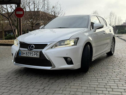 Белый Лексус СТ, объемом двигателя 1.8 л и пробегом 90 тыс. км за 14900 $, фото 1 на Automoto.ua