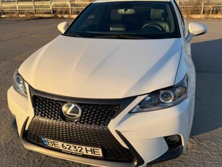 Белый Лексус СТ, объемом двигателя 1.8 л и пробегом 229 тыс. км за 14000 $, фото 1 на Automoto.ua