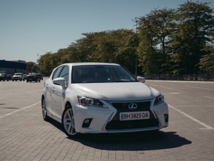 Лексус СТ 2014 у Раздельной на Automoto.ua Білий Лексус СТ, об'ємом двигуна 1.8 л та пробігом 77 тис. км за 16500 $, фото 1 на Automoto.ua