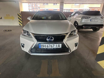 Белый Лексус СТ, объемом двигателя 1.8 л и пробегом 112 тыс. км за 15300 $, фото 1 на Automoto.ua