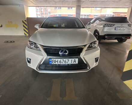 Белый Лексус СТ, объемом двигателя 1.8 л и пробегом 112 тыс. км за 15300 $, фото 1 на Automoto.ua