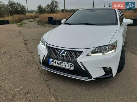 Белый Лексус СТ, объемом двигателя 1.8 л и пробегом 99 тыс. км за 16500 $, фото 1 на Automoto.ua