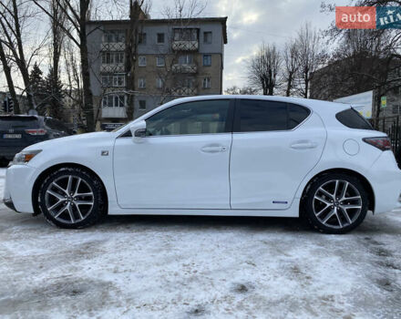 Білий Лексус СТ, об'ємом двигуна 1.8 л та пробігом 203 тис. км за 19500 $, фото 1 на Automoto.ua