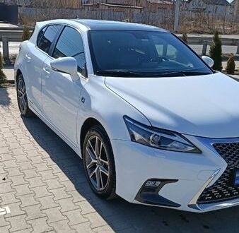 Білий Лексус СТ, об'ємом двигуна 1.8 л та пробігом 122 тис. км за 15700 $, фото 1 на Automoto.ua