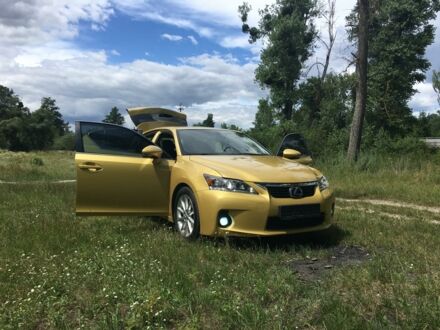Бежевий Лексус СТ, об'ємом двигуна 1.8 л та пробігом 52 тис. км за 12999 $, фото 1 на Automoto.ua