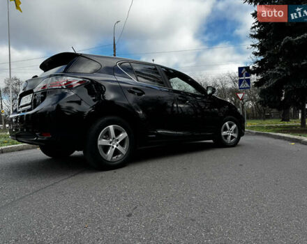 Черный Лексус СТ, объемом двигателя 1.8 л и пробегом 150 тыс. км за 14500 $, фото 5 на Automoto.ua