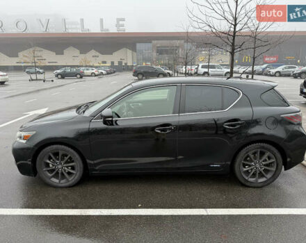 Чорний Лексус СТ, об'ємом двигуна 1.8 л та пробігом 299 тис. км за 9500 $, фото 2 на Automoto.ua