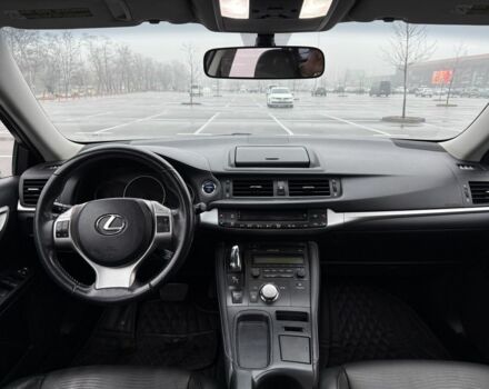 Черный Лексус СТ, объемом двигателя 1.8 л и пробегом 299 тыс. км за 9500 $, фото 13 на Automoto.ua