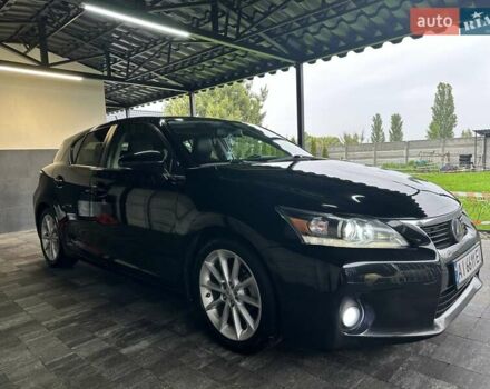Черный Лексус СТ, объемом двигателя 1.8 л и пробегом 253 тыс. км за 12500 $, фото 1 на Automoto.ua