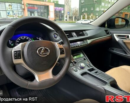 Чорний Лексус СТ, об'ємом двигуна 1.8 л та пробігом 100 тис. км за 14500 $, фото 10 на Automoto.ua