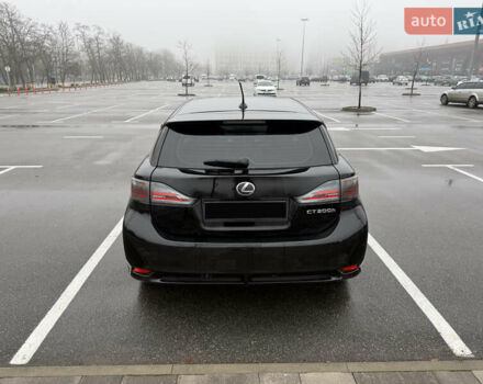 Чорний Лексус СТ, об'ємом двигуна 1.8 л та пробігом 299 тис. км за 9500 $, фото 4 на Automoto.ua