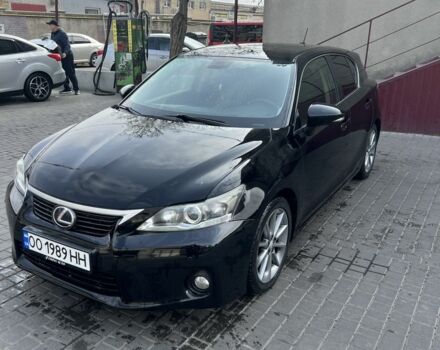Черный Лексус СТ, объемом двигателя 1.8 л и пробегом 196 тыс. км за 10500 $, фото 9 на Automoto.ua