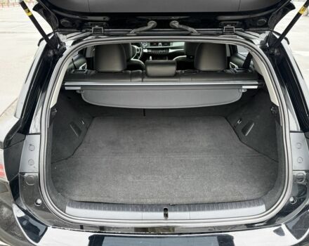 Черный Лексус СТ, объемом двигателя 1.8 л и пробегом 299 тыс. км за 9500 $, фото 12 на Automoto.ua