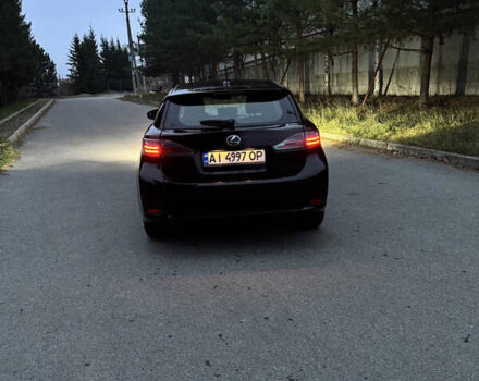 Черный Лексус СТ, объемом двигателя 1.8 л и пробегом 225 тыс. км за 12000 $, фото 3 на Automoto.ua