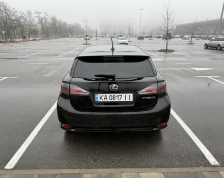 Черный Лексус СТ, объемом двигателя 1.8 л и пробегом 299 тыс. км за 9500 $, фото 4 на Automoto.ua