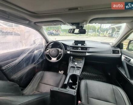 Черный Лексус СТ, объемом двигателя 1.8 л и пробегом 430 тыс. км за 9200 $, фото 8 на Automoto.ua